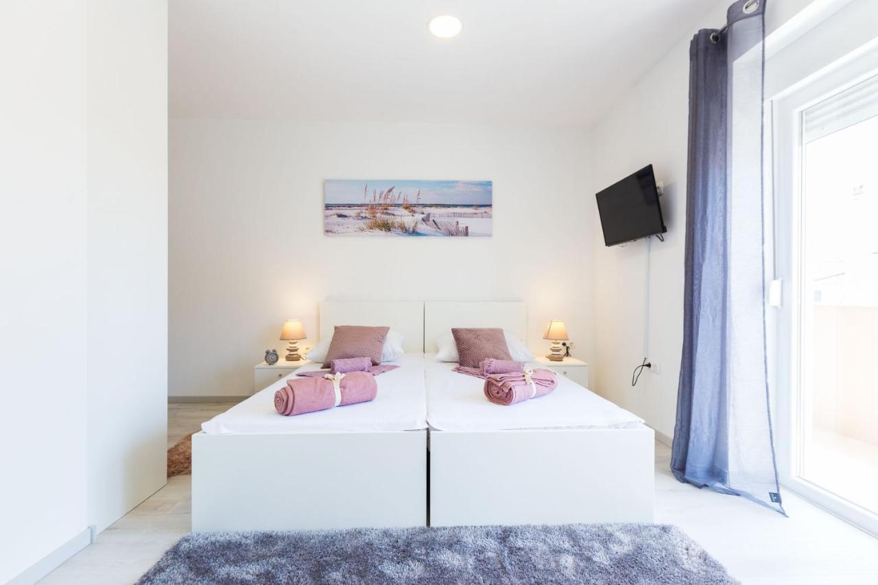2Sis 2 Apartments ซาดาร์ ภายนอก รูปภาพ